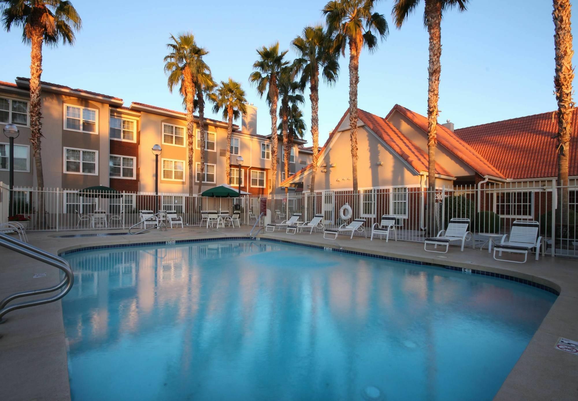 Residence Inn Phoenix Chandler/Fashion Center Exterior foto